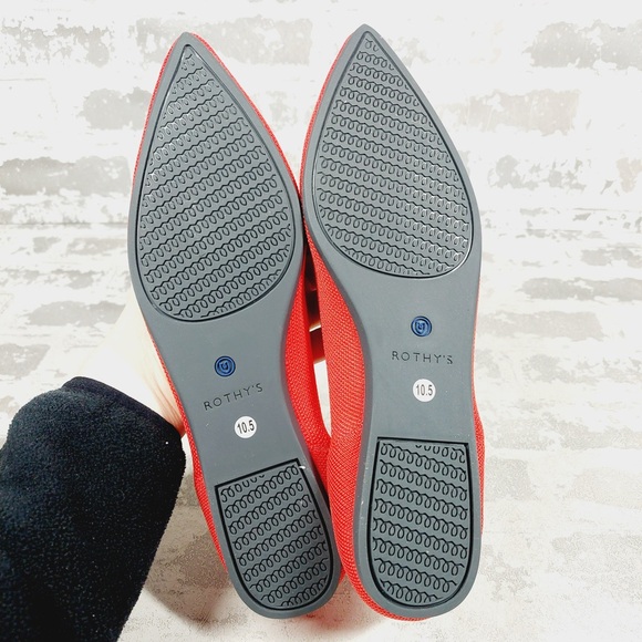 The Knot Point II in Candied Berry | Women NEW Rothy\'s The Flat Red Knit Pointy Toe Slip On Loafers O408
